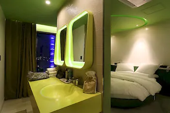 Circle Hotel Seoul 2*,