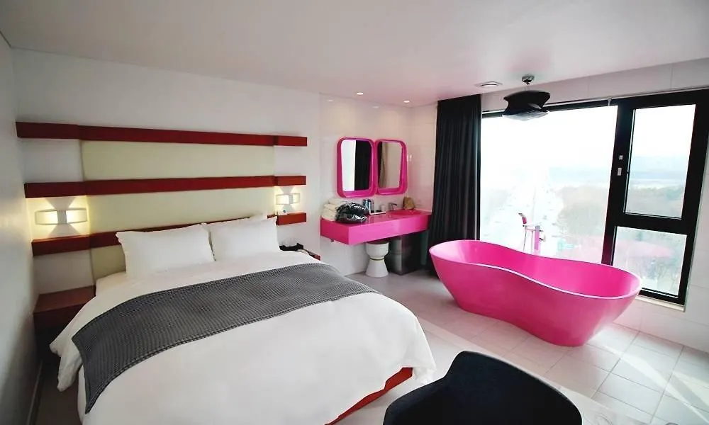 Circle Hotel Seoul 2*,  South Korea