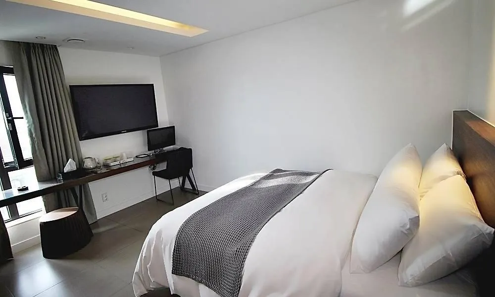 Circle Hotel Seoul Motel
