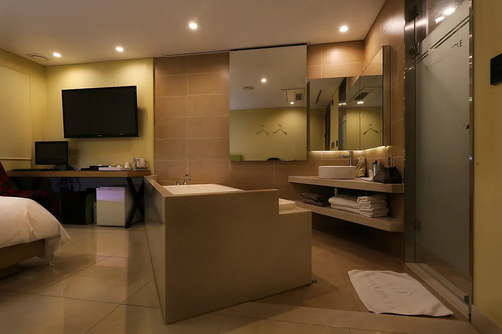 Motel Circle Hotel Seoul